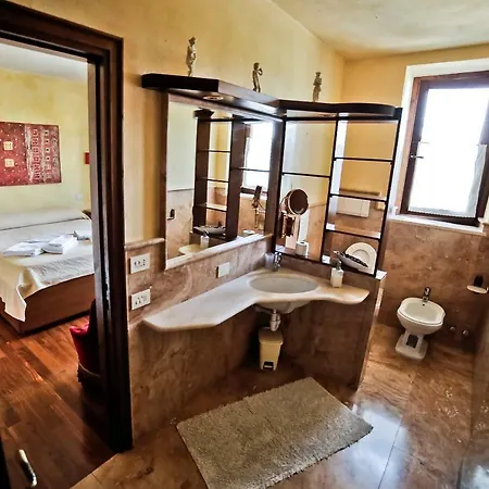 La Dolce Vita Villa Baschi